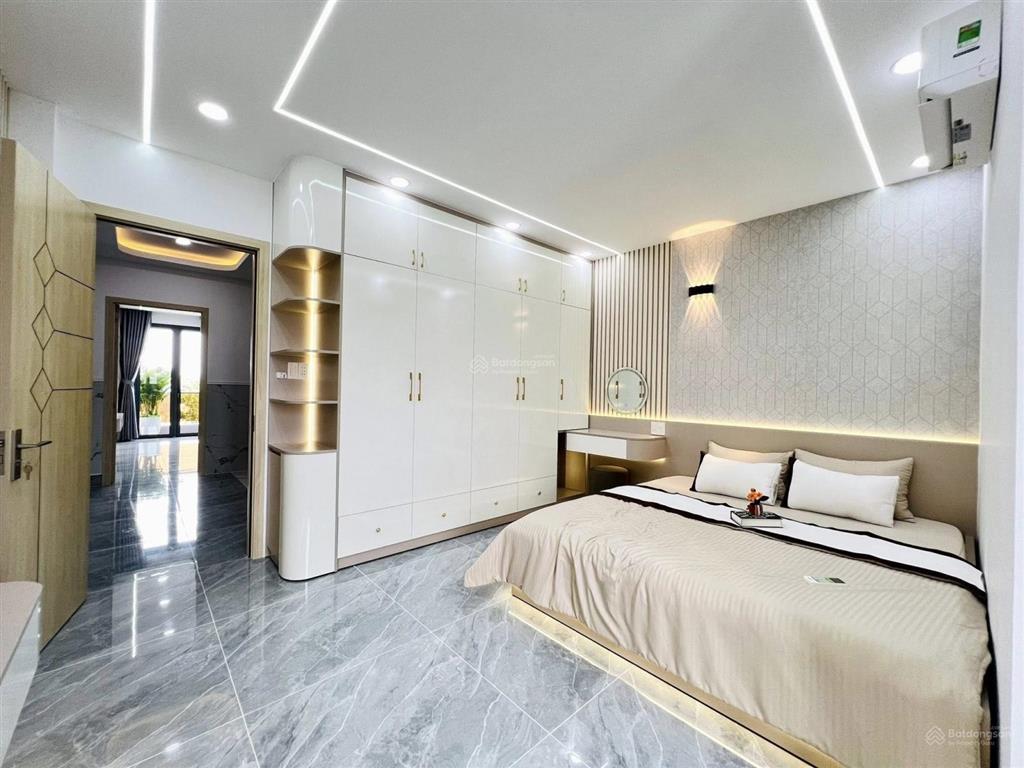 Siêu phẩm có thang máy ngay dương thị mười q.1271m2 ngang 4.5m5 tầng btctnội thất xịn 8.59tỷ