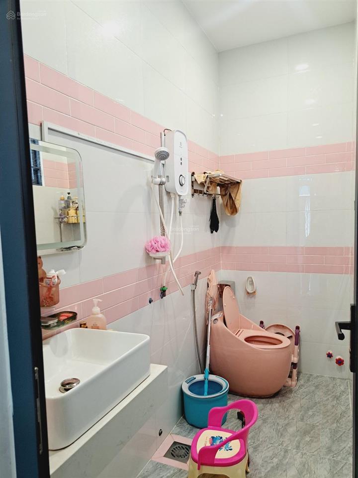 5.6 tỷbiệt thự mini phong cách màu hồng cực chất92m2  2 tầng  hẻm 7m ngay nguyễn văn quá q.12