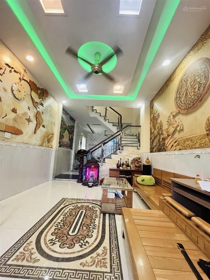 Nhỉnh 4 tỷ  80m2  3 tầng  mặt tiền kinh doanh 3 tầng đường tx14, kế bên là chung cư picity