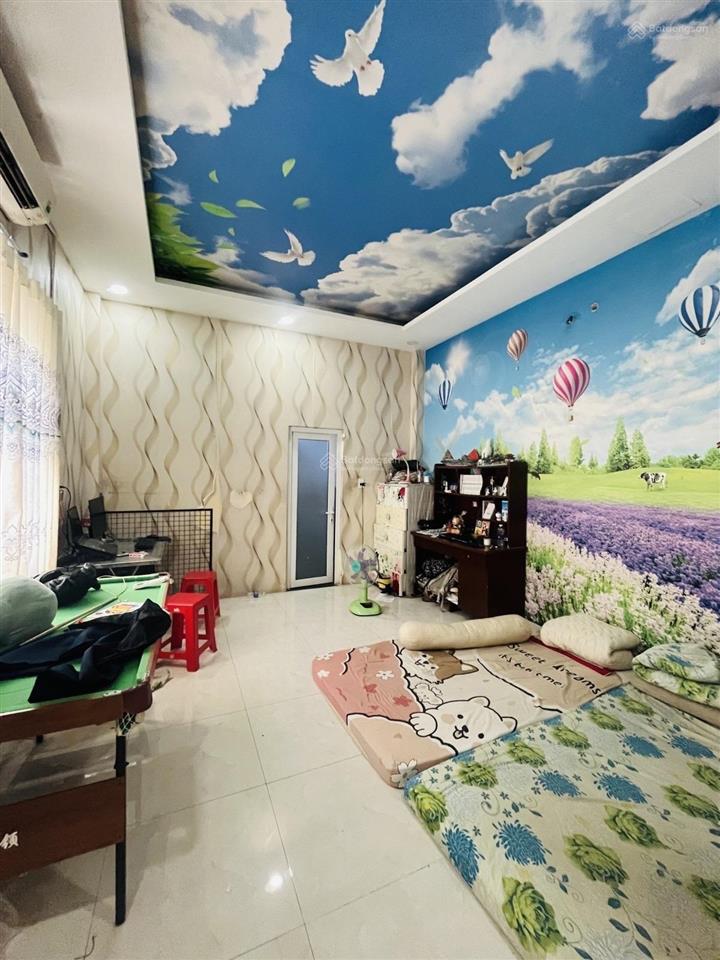 Nhỉnh 4 tỷ  80m2  3 tầng  mặt tiền kinh doanh 3 tầng đường tx14, kế bên là chung cư picity