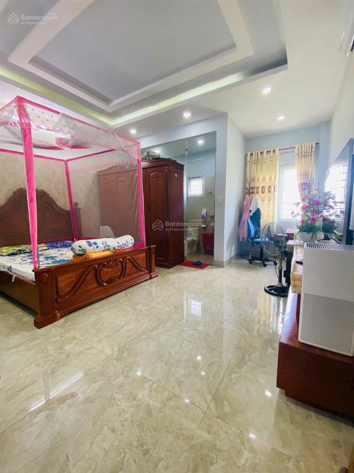 Nhỉnh 6 tỷ  80m2 ngang 5m full nội thất gỗ đỏ  hẻm 7m đường hà huy giáp ngay cầu vượt ngã tư ga