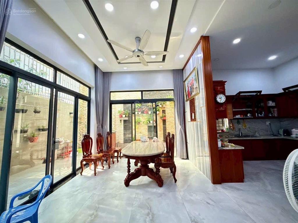 Bán biệt thự kdc phú nhuận  lê thị riêng quận 12  200m2 ngang 10m  đường nội bộ 20m thông bàn cờ