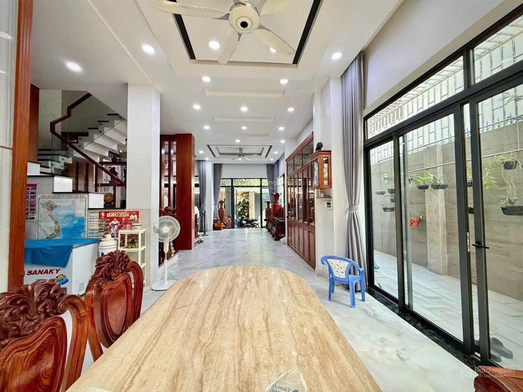 Bán biệt thự kdc phú nhuận  lê thị riêng quận 12  200m2 ngang 10m  đường nội bộ 20m thông bàn cờ