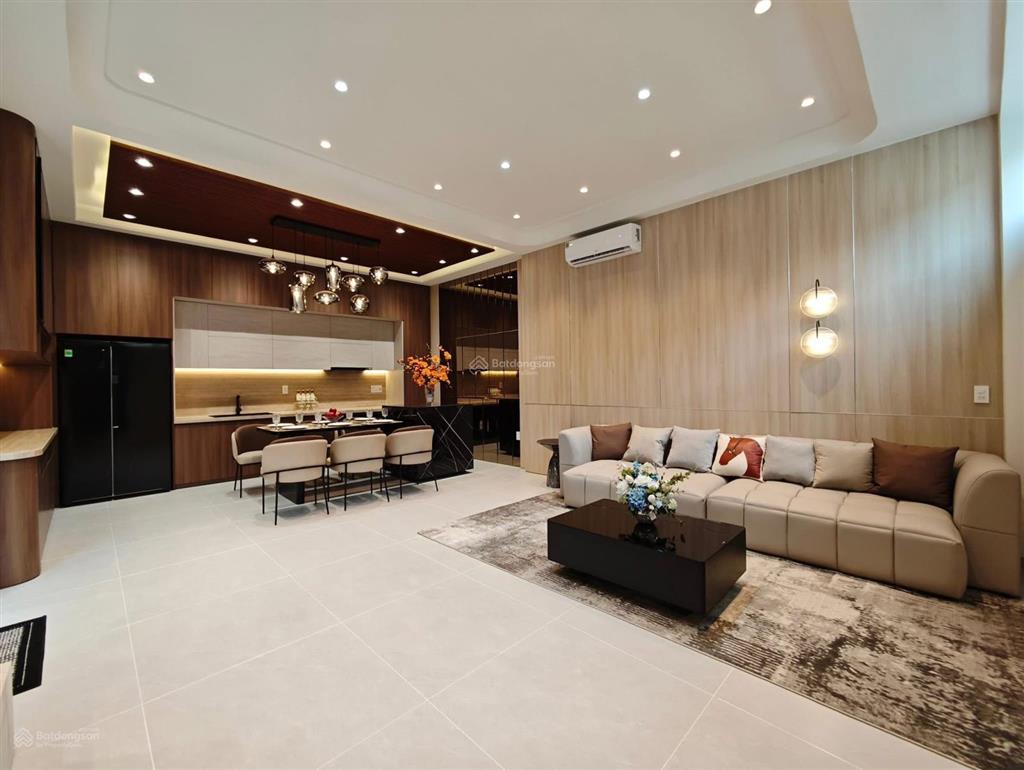Nhà 4 tầng ,huỳnh tấn phát p.phú thuận q7,nhà sang trọng,đẹp,hêm 3 gác,khu dân cư hiện hữu