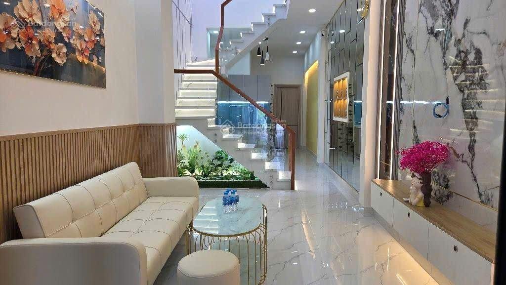 Bán nhà siêu đẹp đông hưng thuận quận 12, 65m2, sổ hồng riêng giá giảm sốc chỉ 3.99 tỷ