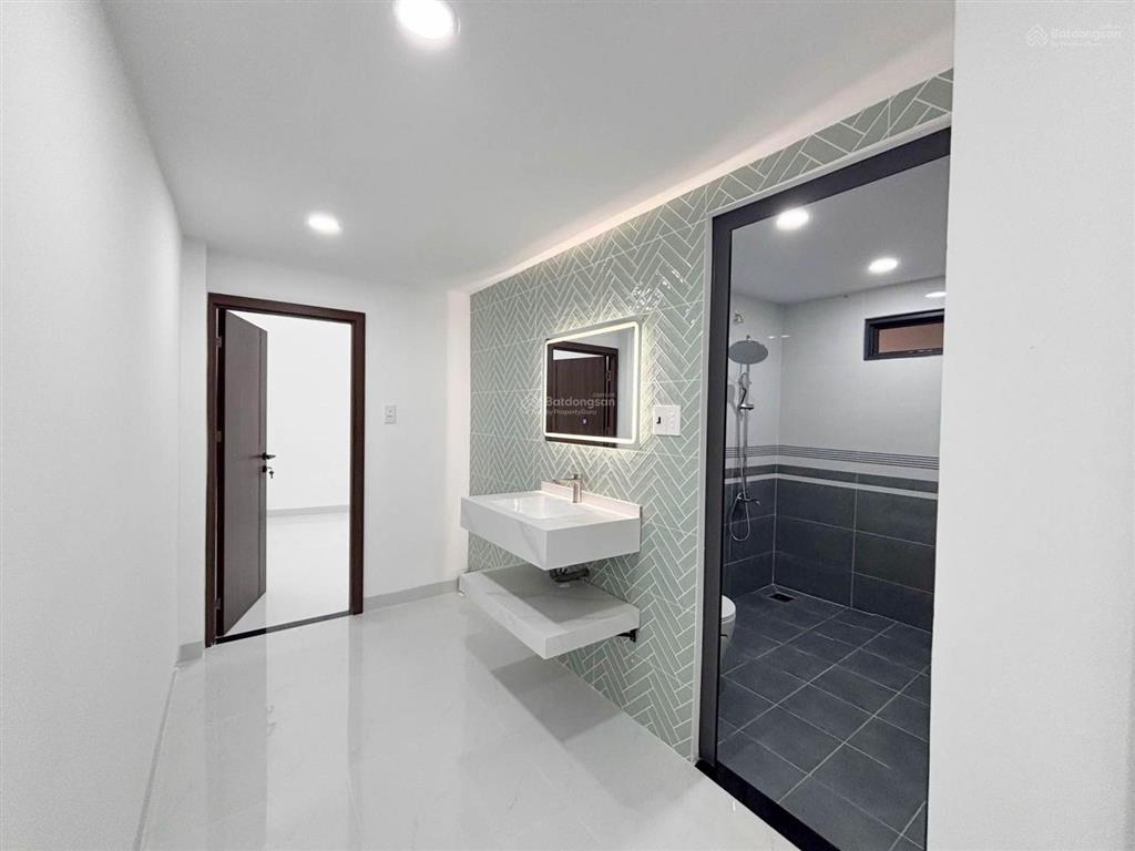 100m²  shr  ngã tư trung chánh, hóc môn  4 pn  hẻm xe hơi  nhỉnh 5t (hỗ trợ vay nh)