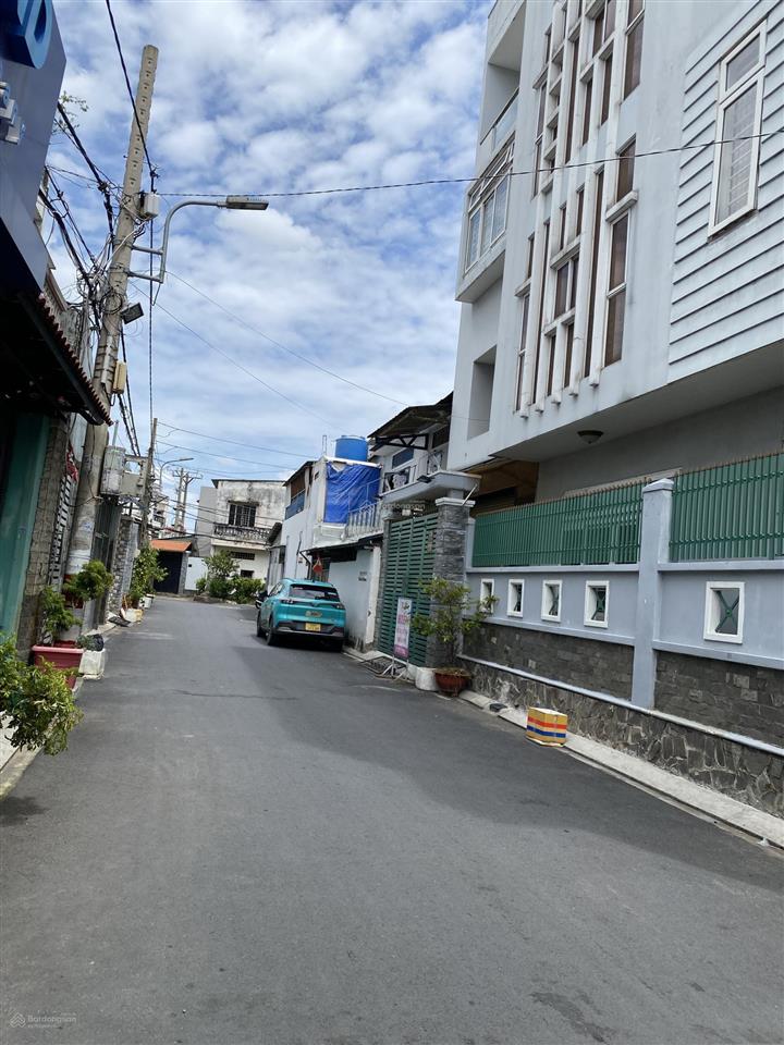 Hẻm 1/ trường chinh  nhà đẹp ở ngay  3 phòng ngủ  76m2  ô tô ngủ trong nhà  nhỉnh 5tỷ