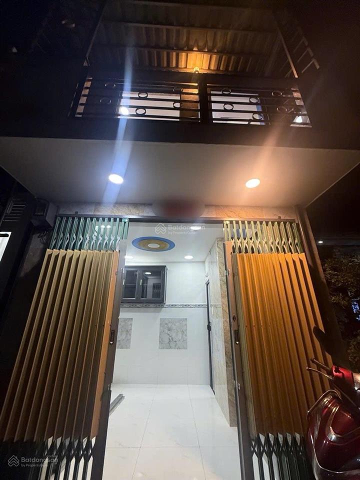Bán nhà sổ hồng riêng siêu rẻ  1/ nguyễn kiệm phú nhuận  giá chỉ 1 tỷ 790 triệu  dòng tiền sẵn