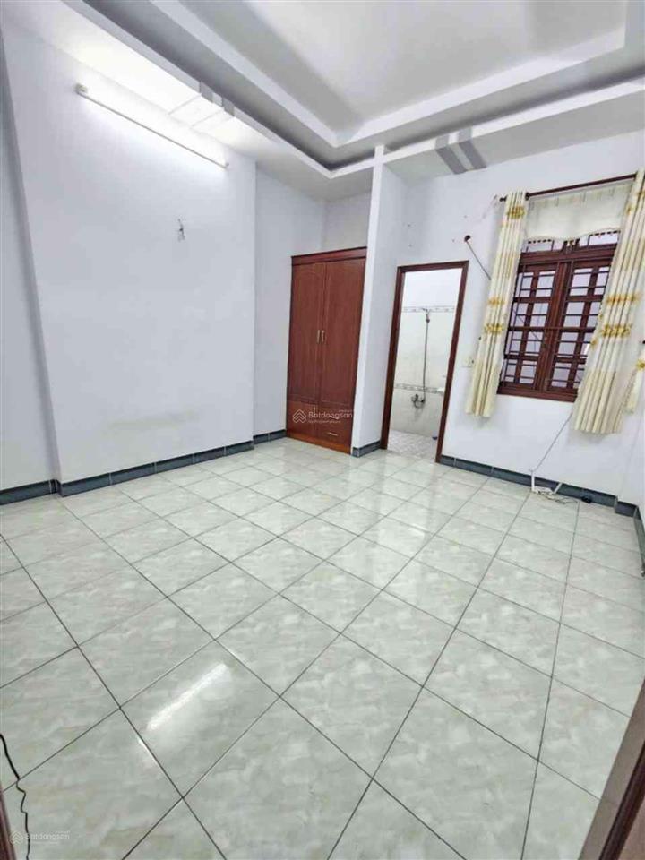 Nhà đẹp huỳnh thị hai  gần 70m2  full thổ cư  4 phòng ngủ  hẻm xe tải  chỉ nhỉnh 5 tỷ