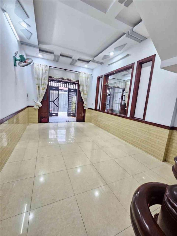 Nhà đẹp huỳnh thị hai  gần 70m2  full thổ cư  4 phòng ngủ  hẻm xe tải  chỉ nhỉnh 5 tỷ