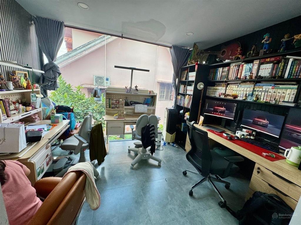 Nhà vip ngay tô ngọc vân, thạnh xuân  5 phút tới thống nhất gò vấp  90m2  shr  chỉ nhỉnh 4 tỷ