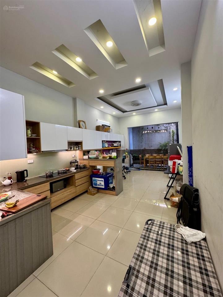 Nhà vip ngay tô ngọc vân, thạnh xuân  5 phút tới thống nhất gò vấp  90m2  shr  chỉ nhỉnh 4 tỷ