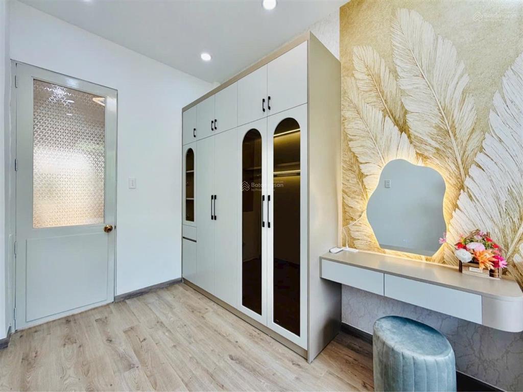 Mặt tiền kinh doanh hẻm thông đường số 8 giáp lê văn thọ gò vấp 43m2 ngang 4,8m  ô tô vào nhà
