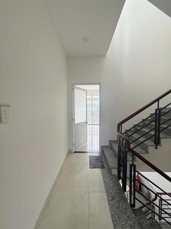 Ô tô ngủ trong nhà  63m2 ngang 4.2m  3pn  bên hông cvpm quang trung  5p gò vấp  chỉ 5.x tỷ