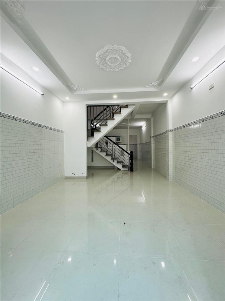 Nhà đẹp ở ngay  ngonbổ rẻ  60m2 3 pn hẻm xe hơi  chỉ 3.x  hiệp thành q12  nguyễn ảnh thủ