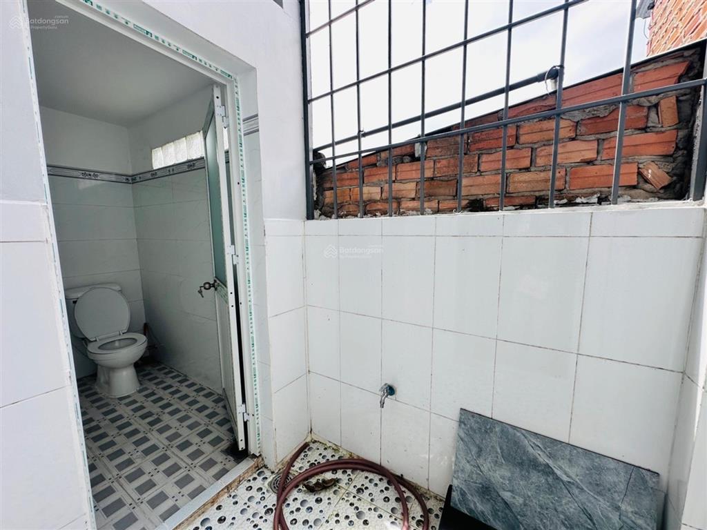 Nhà đẹp ở ngay  ngonbổ rẻ  60m2 3 pn hẻm xe hơi  chỉ 3.x  hiệp thành q12  nguyễn ảnh thủ