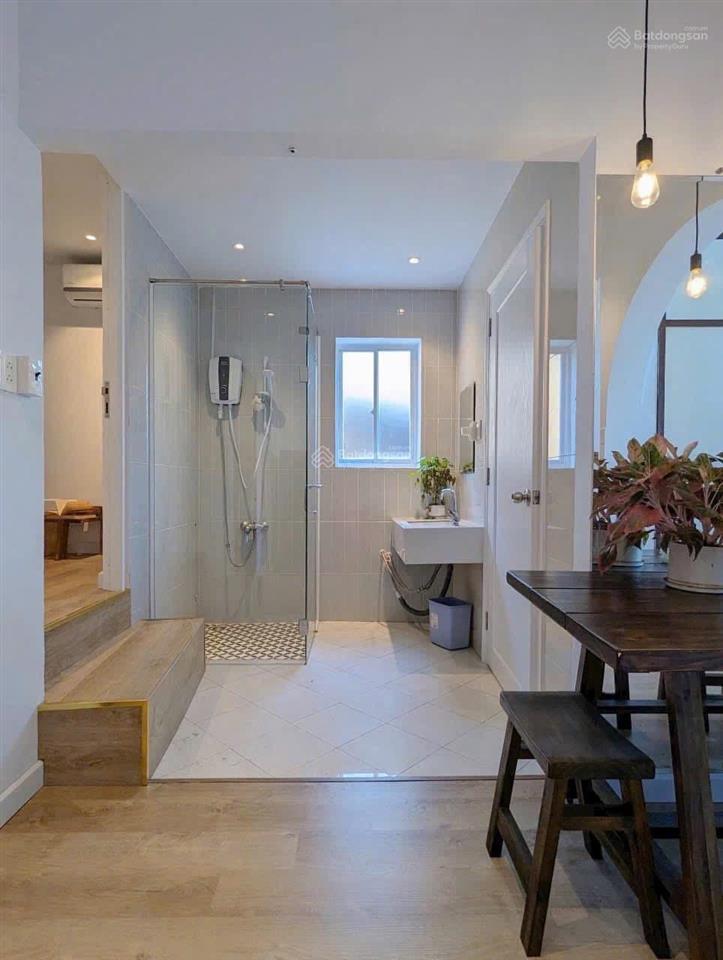 Cho thuê căn hộ quận 3 võ văn tần gần hồ con rùa bancol tách bếp thoáng mát giáp quận 1 trung tâm