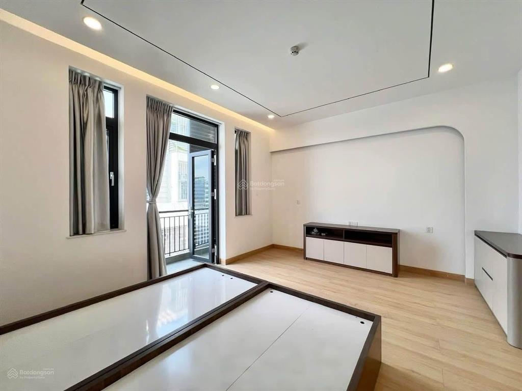 Cho thuê căn hộ quận 10 dạng 1 phòng ngủ 45m2 gần vạn hạnh mall vincom 3/2 đh ueh huflit hoa sen
