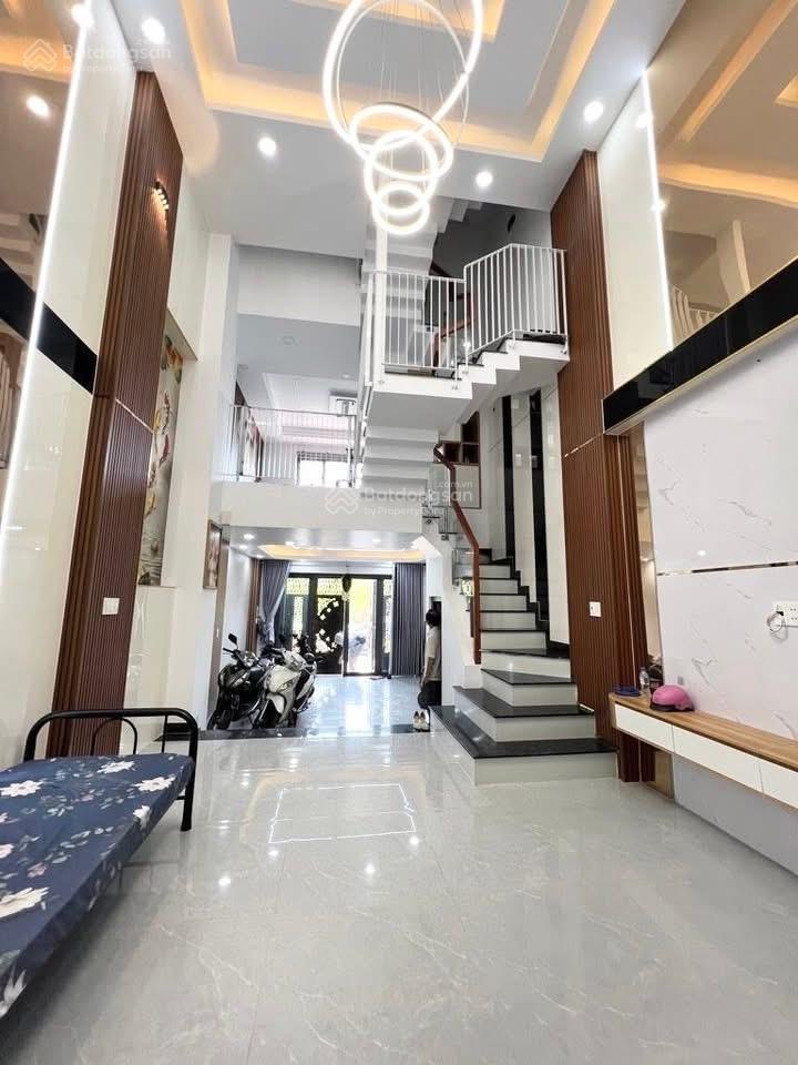 Nhà mới 4 tầng 6pn gần aeon mall tân phú ngang lớn 4.4m nhỉnh hơn 6ty + đường trước nhà rộng 7m, x