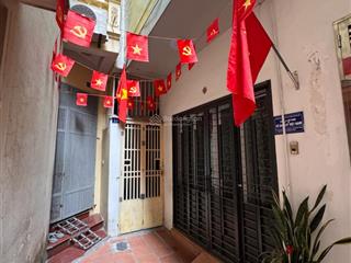 7.2 tỷ nhà đẹp 25m2x5 tầng 3 ngủ gần phố ở ngay giá tốt đống đa