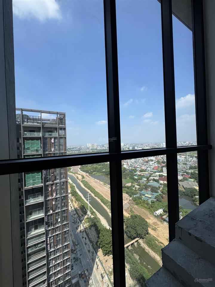 Cắt 1 tỷ, 8,8 tỷ  căn 3pn  118m2 view rất đẹp! ban công dài thoáng sáng, ngắm pháo hoa mỹ đình.