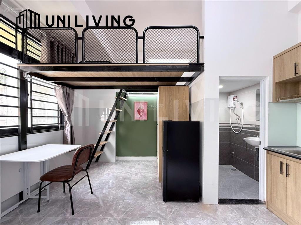 Cho thuê chdv duplex ban công full nội thất mới 100%, thuận tiện di chuyển các quận