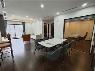 Hàng hot , căn hộ chung cư cho thuê ở luxury park views  cầu giấy , chỉ 28 triệu/tháng, 128m2