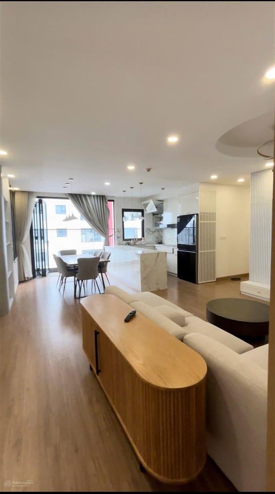 Đón sóng thị trường , chưa tới 100tr/m2 cho căn hộ cc 3n tại paragon tower, duy tân , cg