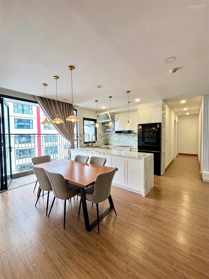 Đón sóng thị trường , chưa tới 100tr/m2 cho căn hộ cc 3n tại paragon tower, duy tân , cg