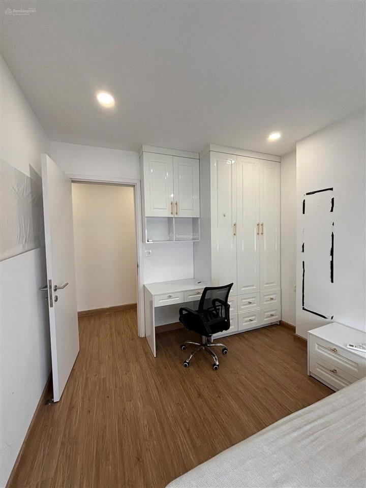 Đón sóng thị trường , chưa tới 100tr/m2 cho căn hộ cc 3n tại paragon tower, duy tân , cg