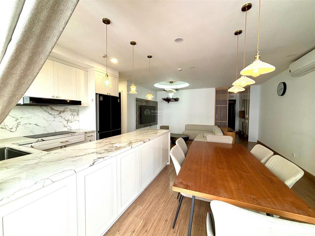 Đón sóng thị trường , chưa tới 100tr/m2 cho căn hộ cc 3n tại paragon tower, duy tân , cg