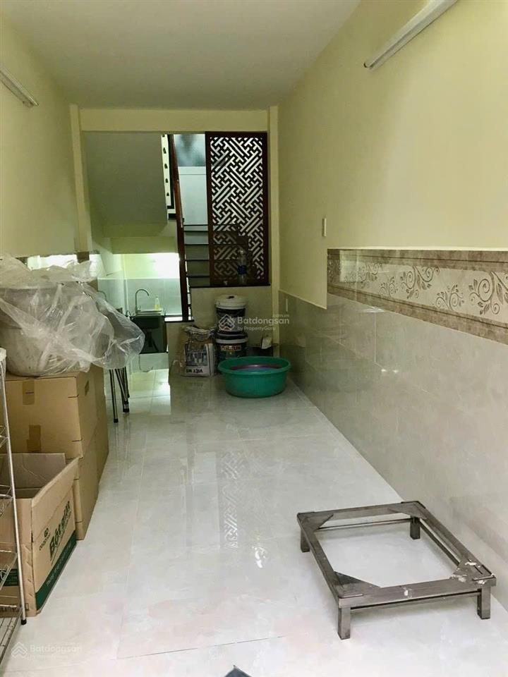 Chủ gấp bán giảm mạnh 1 tỷ. chỉ 3,x đ bán nhà bình thạnh nguyễn văn đậu, nhà mới 4 tầng 3pn dân trí