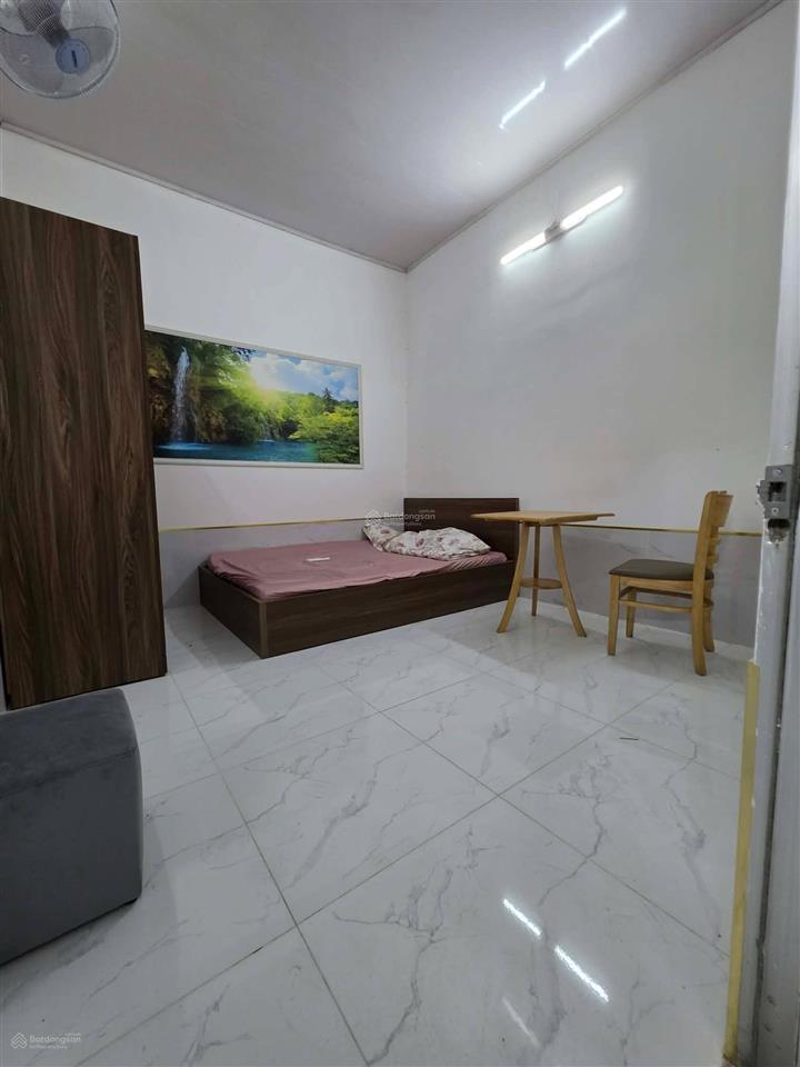 Bán nhà sân bay p2 tân bình nhỉnh 5tỷ 53m2 (5x11) 4pn (pn trệt)? hẻm 3m sát mặt tiền dòng tiền 25tr