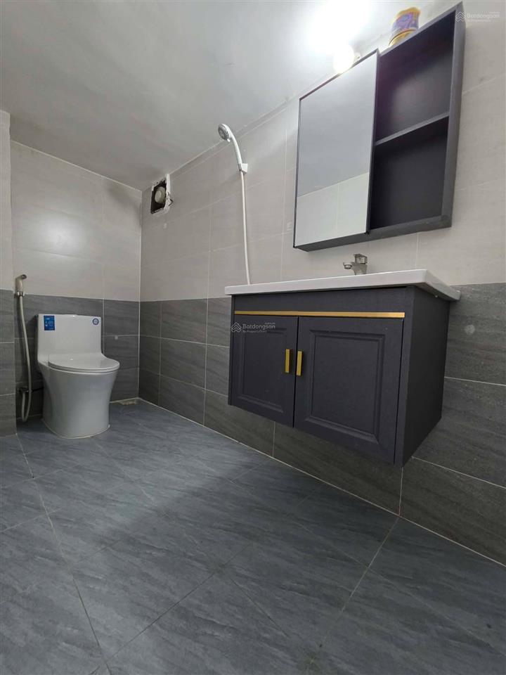 Bán nhà sân bay p2 tân bình nhỉnh 5tỷ 53m2 (5x11) 4pn (pn trệt)? hẻm 3m sát mặt tiền dòng tiền 25tr