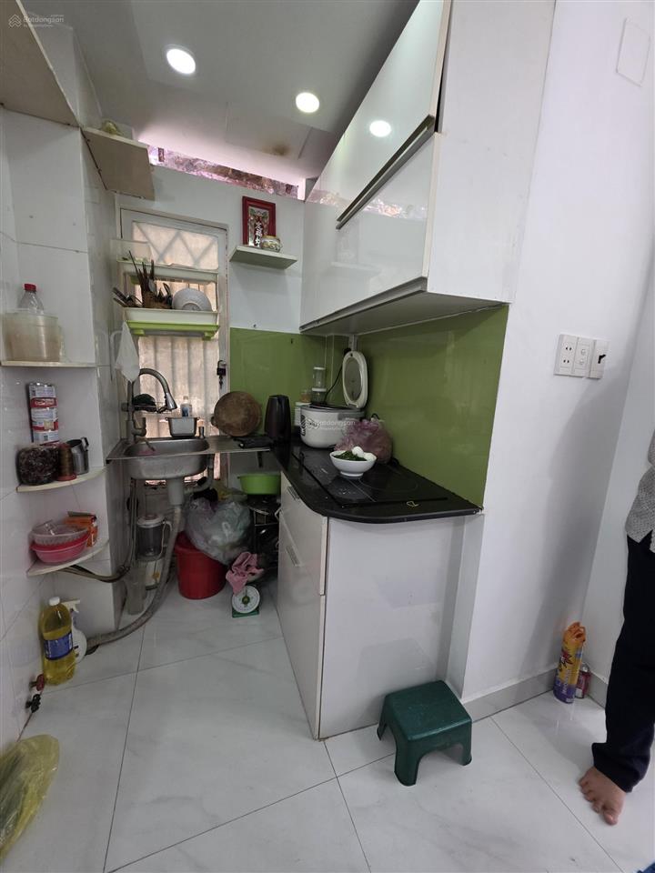 Chỉ 4.xđ, bán nhà 5tầng đúc thật, trước nhà 4m, sát mt quận 10 hòa hảo, kế bv chợ rẫy mới ở liền