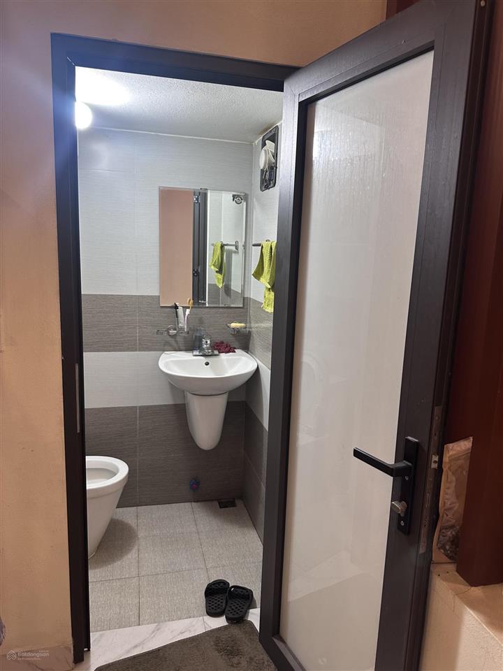 Cần bán gấp  nhà đẹp phương lưu  3 tầng độc lập 60m2  ngõ ô tô  giá 4,79 tỷ