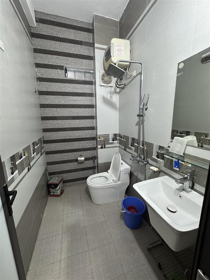 Cần bán gấp  nhà đẹp phương lưu  3 tầng độc lập 60m2  ngõ ô tô  giá 4,79 tỷ