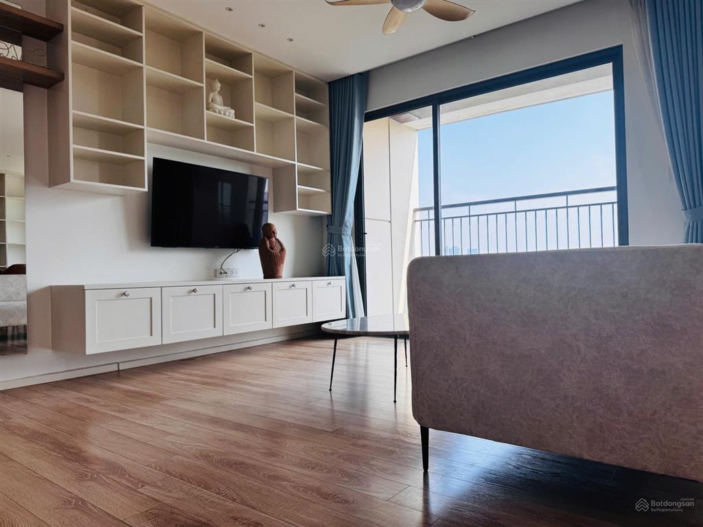 Cần tìm người cho thuê giữ gìn như nhà của mình căn góc tây hồ riverview