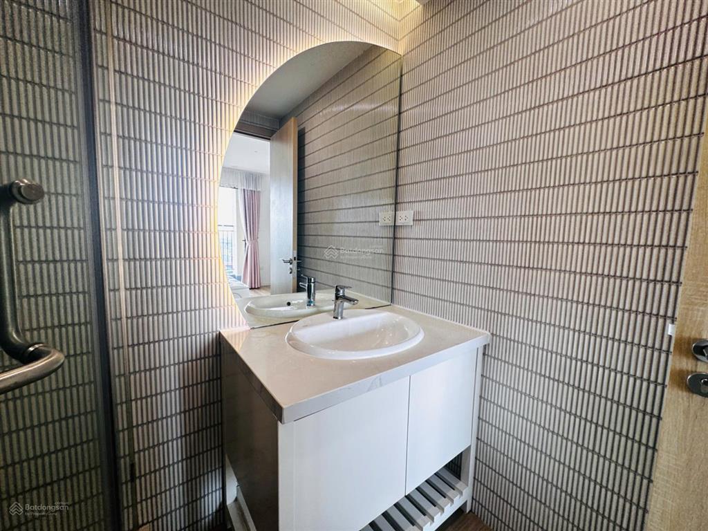 Cần tìm người cho thuê giữ gìn như nhà của mình căn góc tây hồ riverview