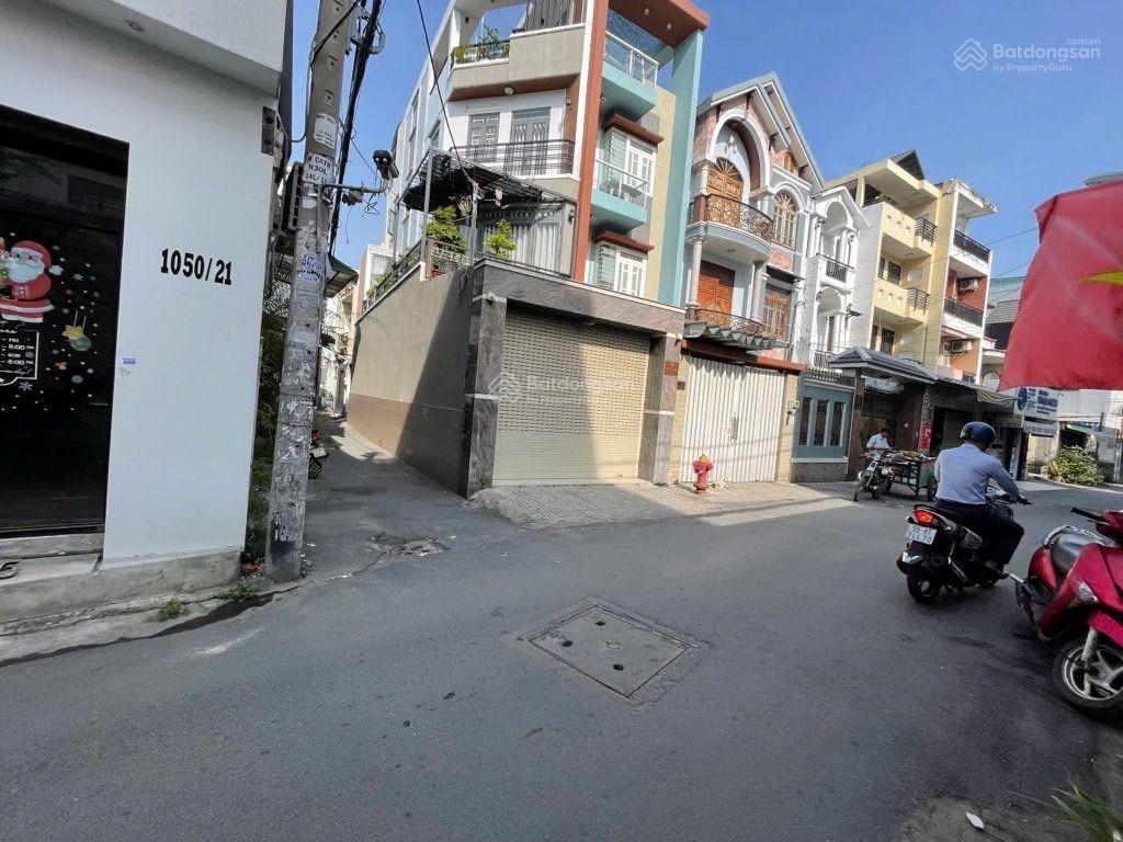 Nhà mới đẹp full nội thất có thang máy gần lê văn khương
* dt4 x 19m