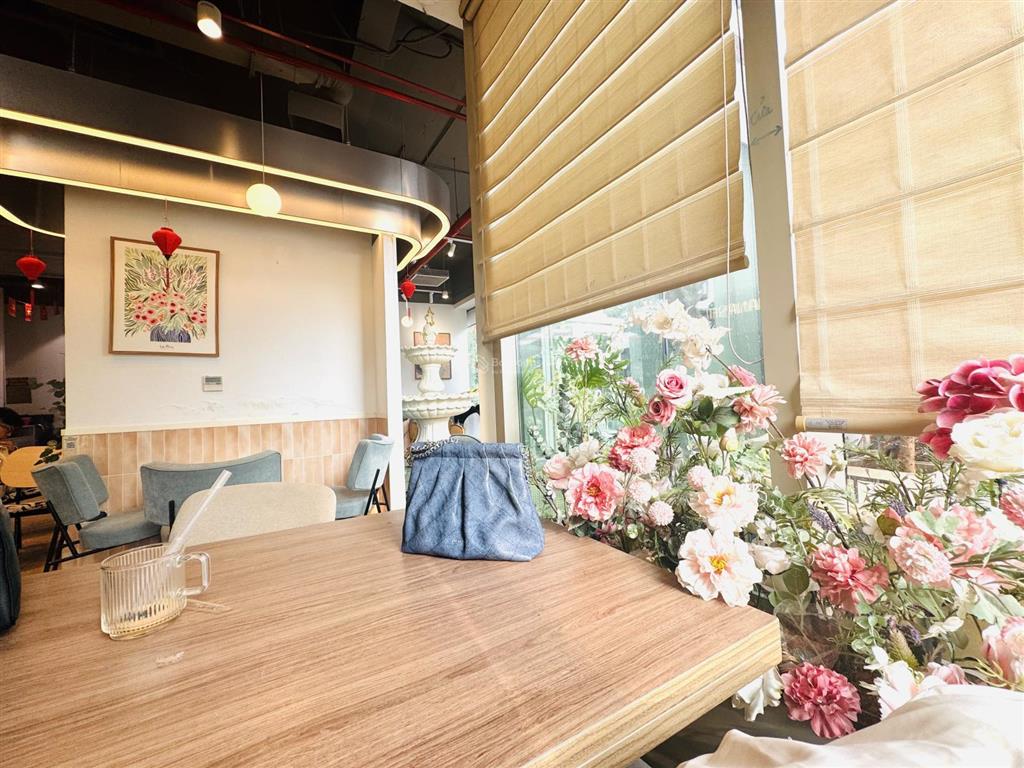 Giá sốc! chỉ 3 tỷ căn tập thể quỳnh lôi, hai bà trưng, 60m 2 ngủ, nhà siêu đẹp thoáng