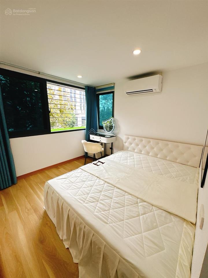 Siêu hiếm! bán tập thể lô góc văn chương đống đa, sổ to 41m/70m, oto tránh, có sân chơi, 2 ngủ