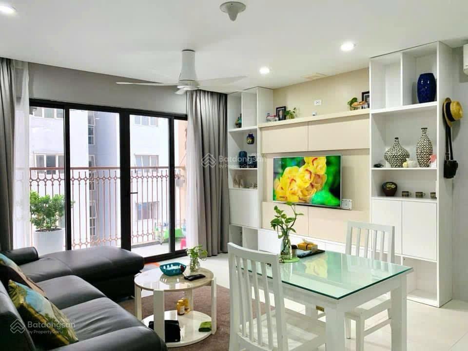 Cho thuê chung cư tân hoàng minh 36 hoàng cầu, đống đa, ngay hồ hoàng cầu, 70m2 2 ngủ full nội thất