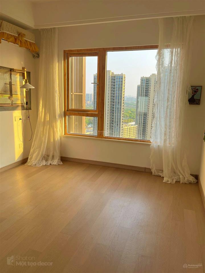 Bán tập thể thành công  hồ thành công  nhà đẹp ô tô đỗ chân cầu thang, 42/88m2, full nội thất