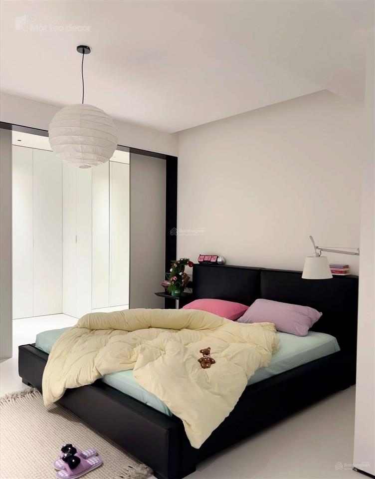 Tập thể tôn thất tùng phạm ngọc thạch, đống đa, 35/70m, 2 ngủ 2wc, thoáng sáng