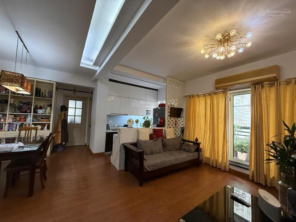 Chung cư vip hoa lưbà triệu hai bà trưng, 100m2, 3 ngủ 2wc, khu vực trung tâm, ngay sau vincom bà