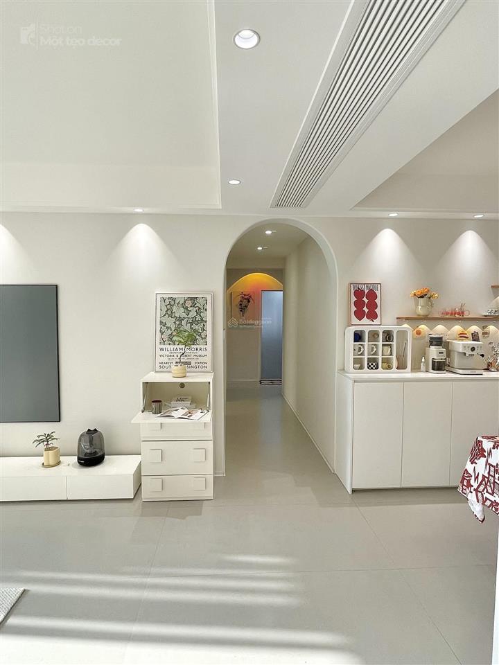 Bán chung cư hoàng cầu thái hà sổ đỏ 64m 2 ngủ trung tâm đống đa