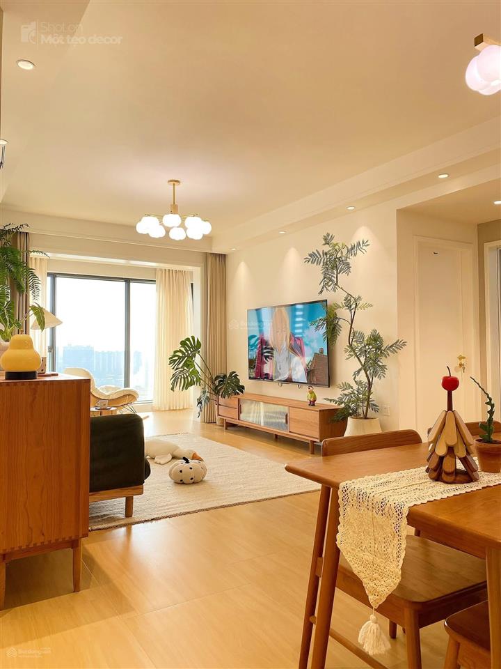 Hiếm! tập thể mặt phố nguyên hồng 70m2, sổ to 40m2, full nội thất, 4.x tỷ