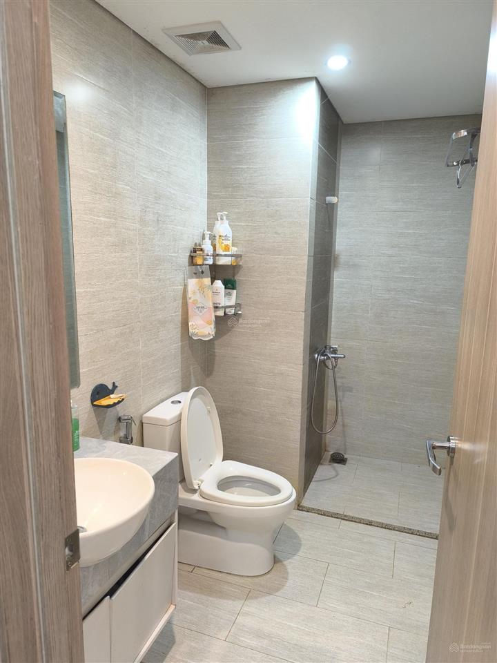 Chính chủ cần bán căn chung cư toà s107 43m2 1n + 1, view nội khu rất mát giá 2ty72