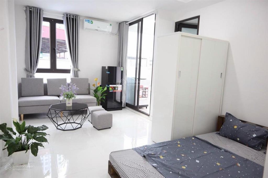 Bán nhà tại phố hoàng ngân, toà căn hộ dịch vụ 7 tầng thang máy. 23 phòng khép kín. dòng tiền 130tr